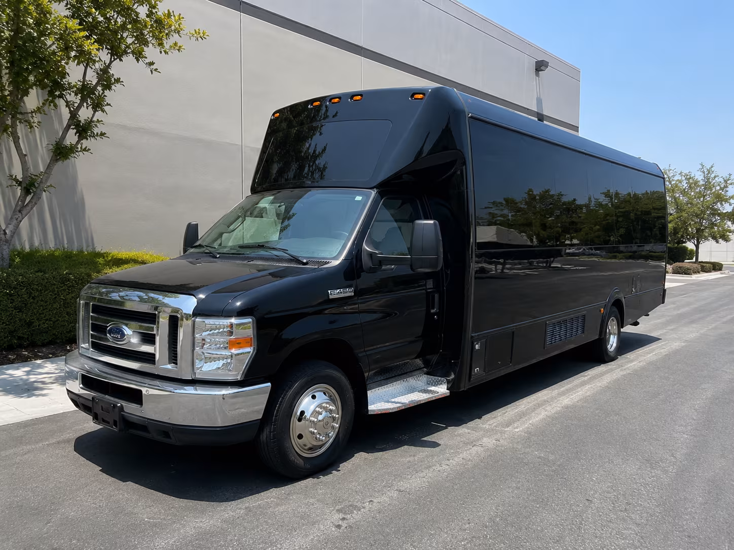 Albuquerque Winery Tour & Pub Crawl Transportation group transportation